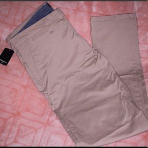 Men’s Khaki Pants